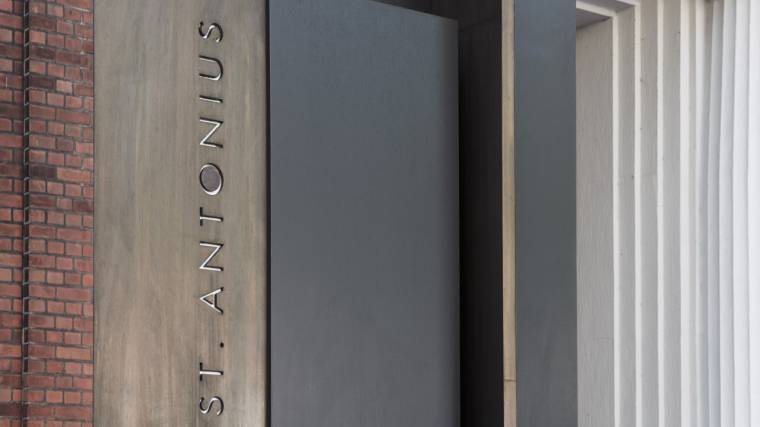 Kirchenvorplatz St. Antonius